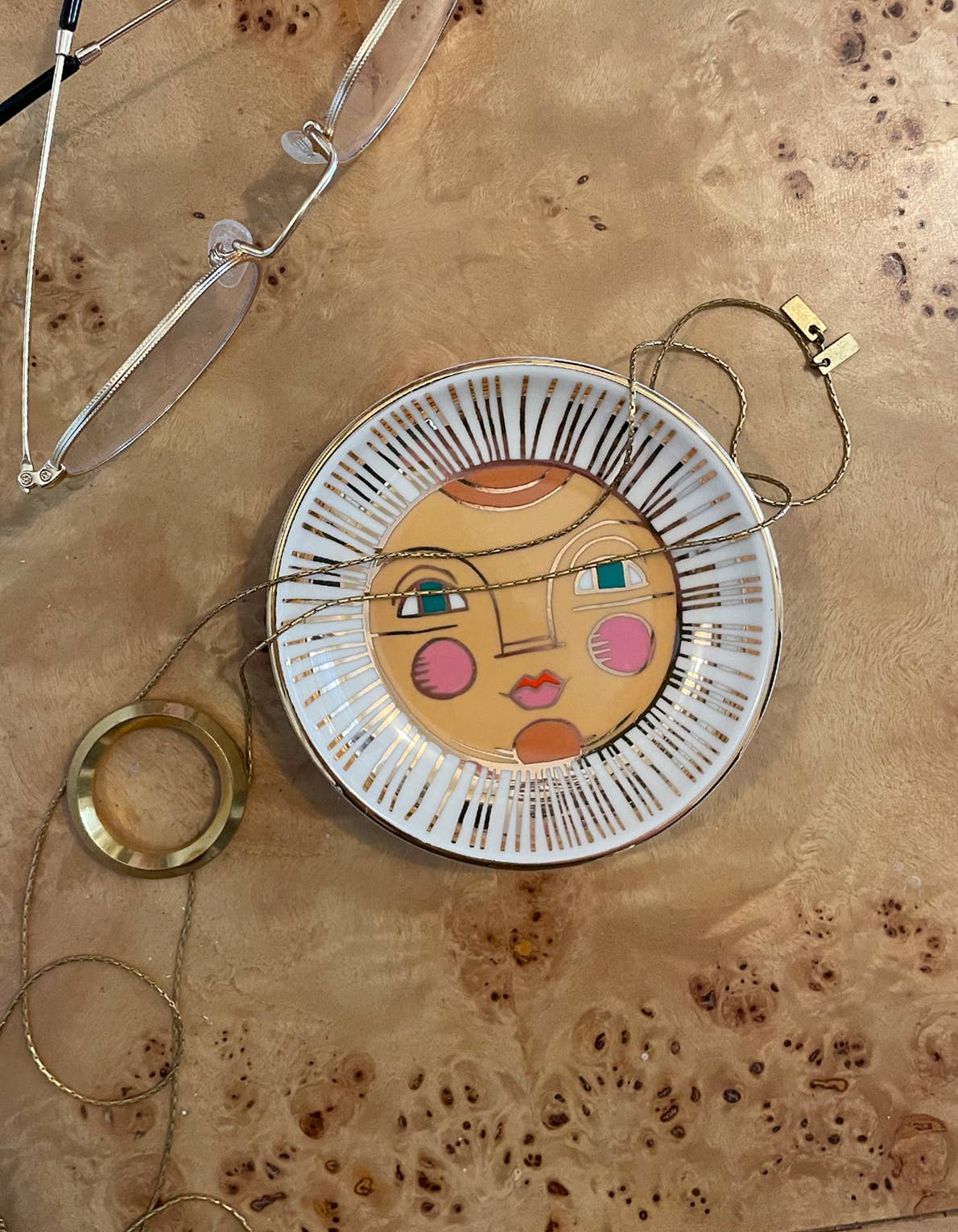 Sun Trinket Dish: A radiant trinket dish with sun-inspired design, epitome of warmth and positivity.