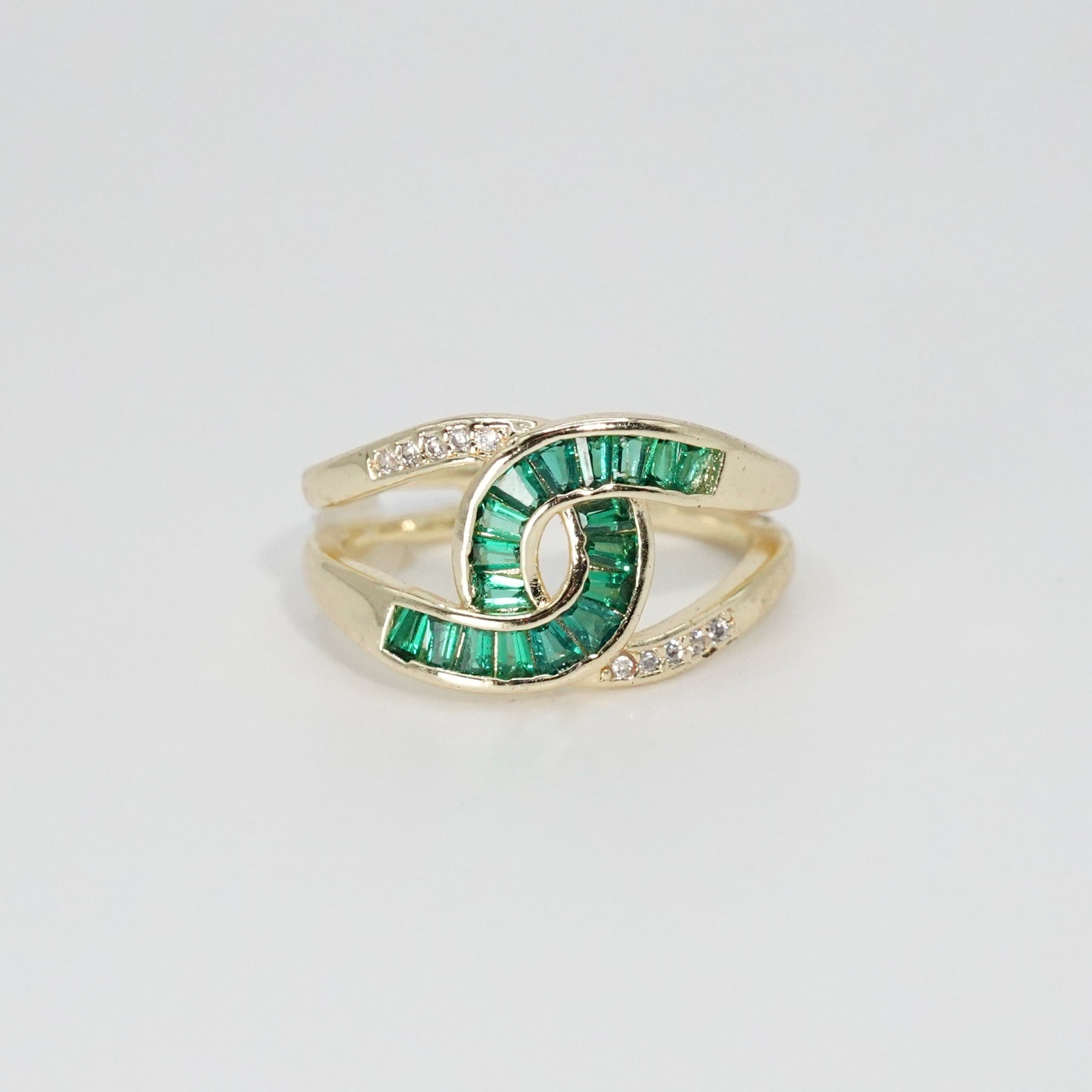 Ocean Ring: Captivating blend of green and shimmering stones, epitome of natural allure.