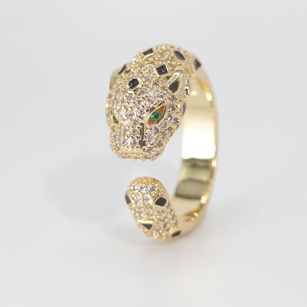 Beverly Ring - A symbol of refined beauty and grace in exquisite craftsmanship