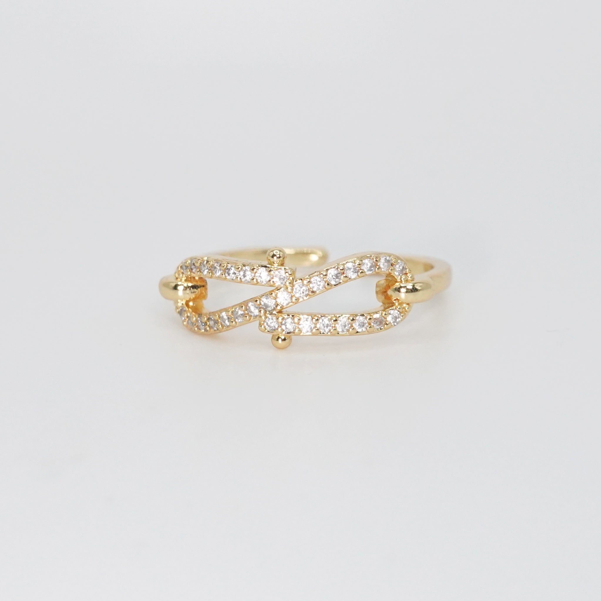 De Mille Ring - A dance of vintage glamour and modern allure in intricate design.