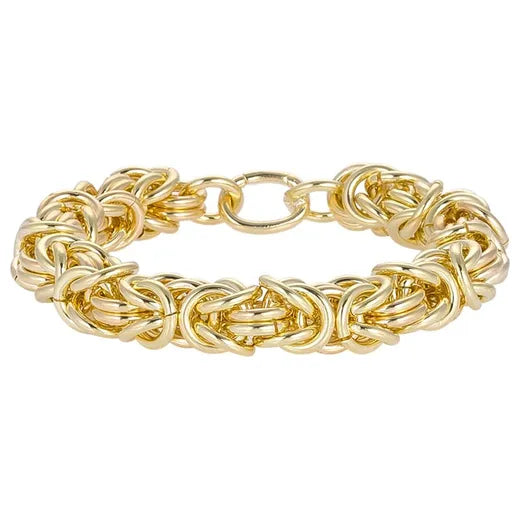 Porto Bracelet - A blend of modern design and classic charm, a statement piece for refined elegance.
