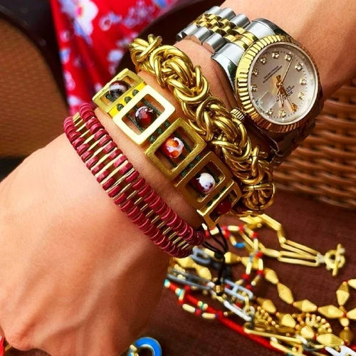 Porto Bracelet - A blend of modern design and classic charm, a statement piece for refined elegance.