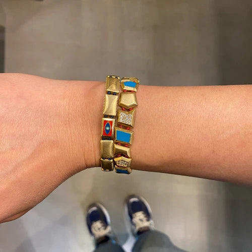 Eye Bracelet - A captivating blend of mystique and style, adorned with an intricate eye design for a bold statement.