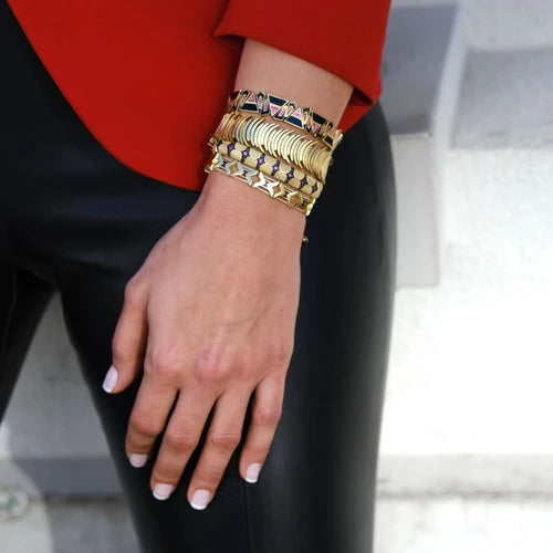 Lunar Bracelet - Celestial-inspired charm for an enchanting touch to your style.