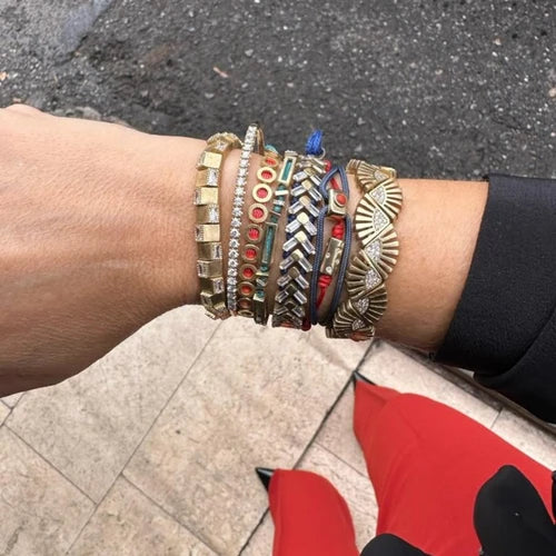 Circle Bracelet - Minimalist elegance for versatile style.