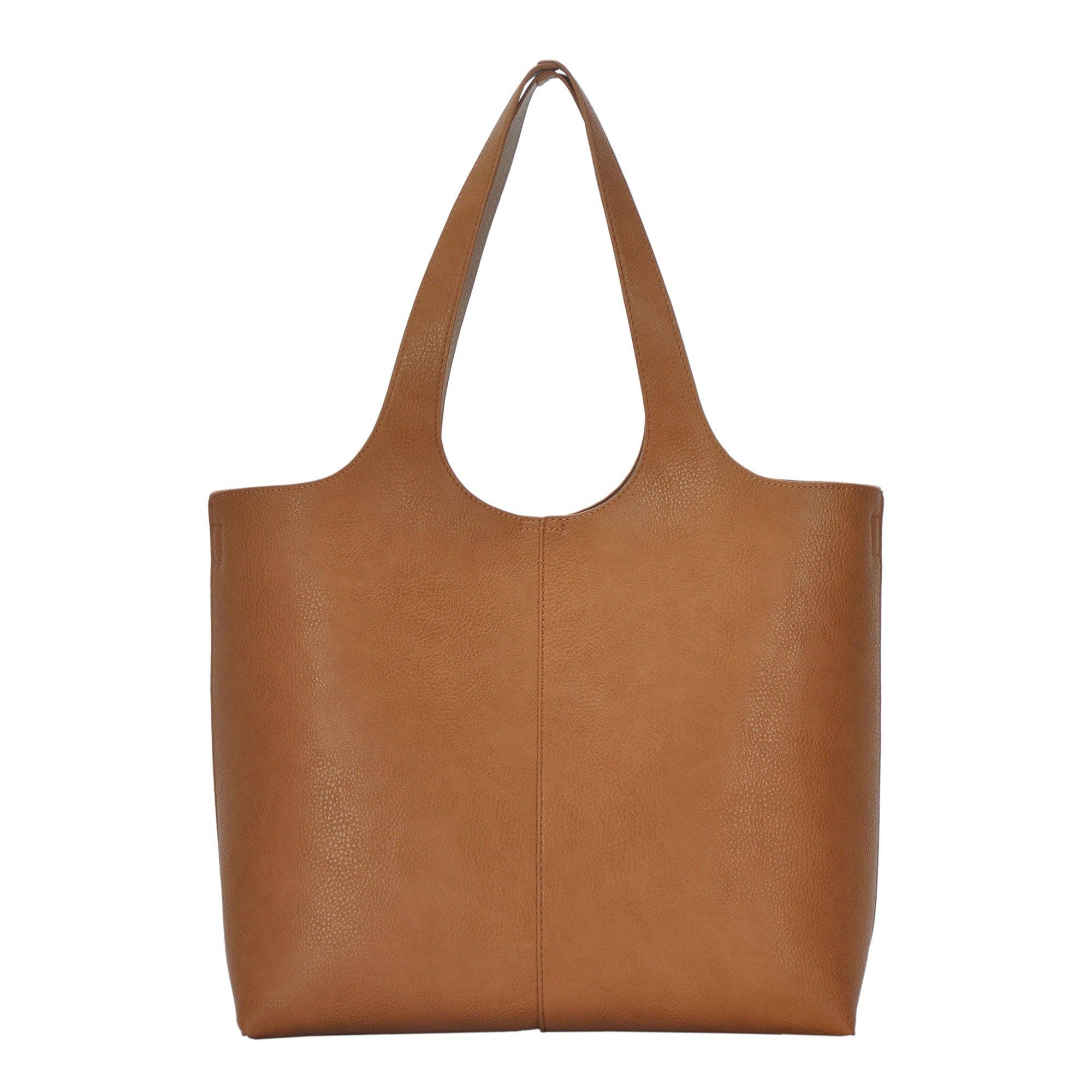 Kelsey Bag - A chic and versatile accessory that seamlessly blends fashion and functionality with a timeless design.