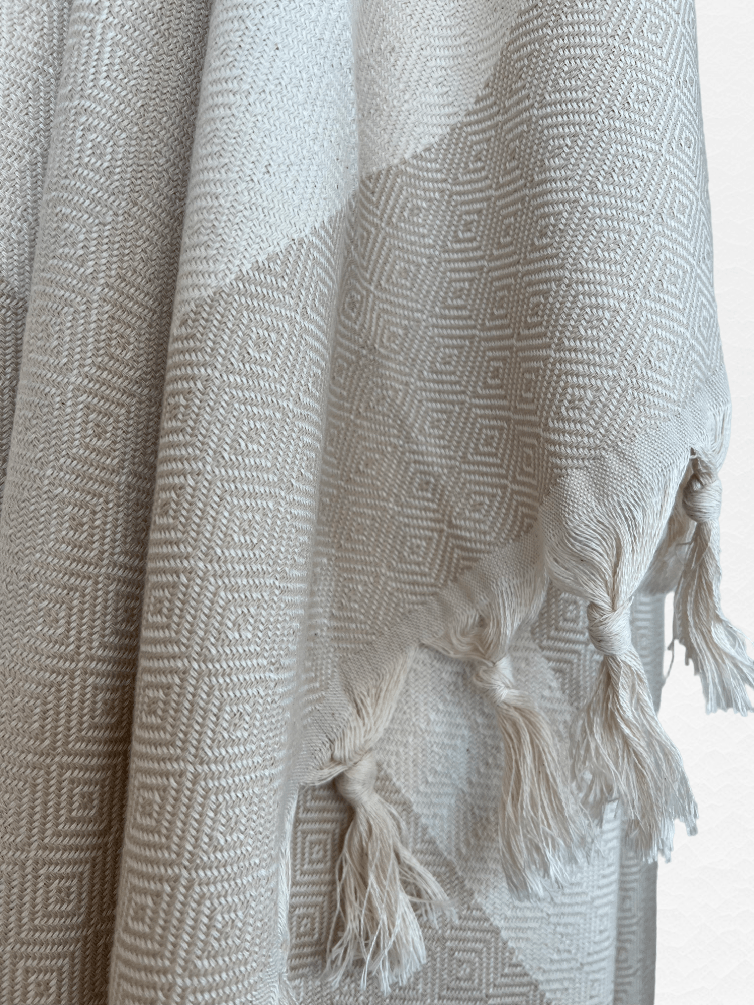 Authentic Forma Towels - Hamam Collection, crafted from 100% Turkish cotton, offering superior softness and absorbency for a traditional spa experience.