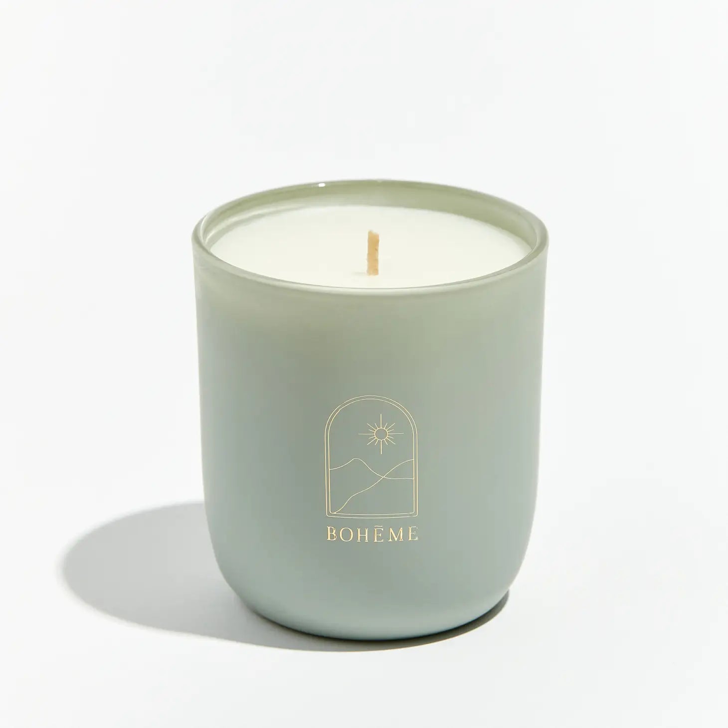 Istanbul Candle, capturing the essence of the vibrant city with its alluring fragrance.