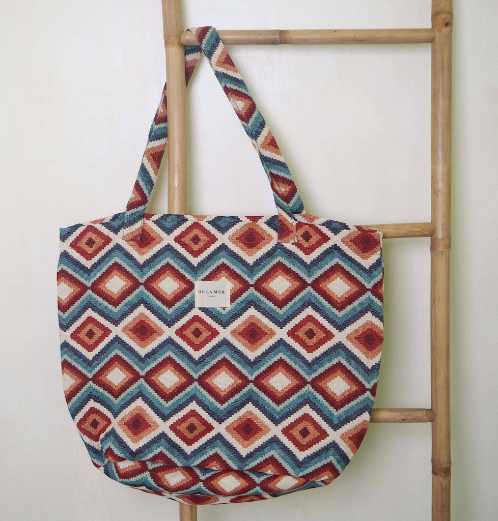 Yuuc Tote Large crafted from robust materials, featuring a stylish design with plenty of space