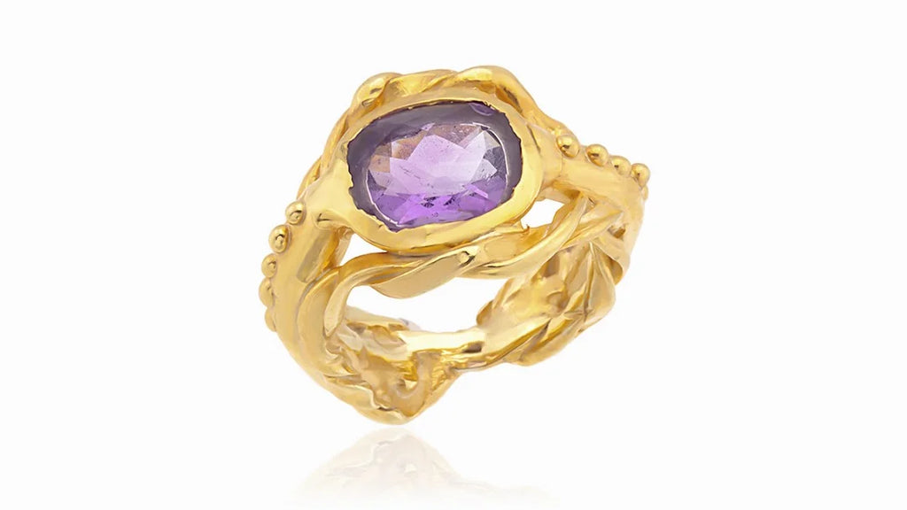 Helen Ring - Timeless grace and sophistication in an intricately crafted design.