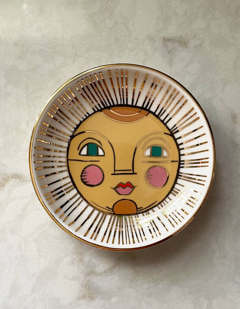 Sun Trinket Dish: A radiant trinket dish with sun-inspired design, epitome of warmth and positivity.