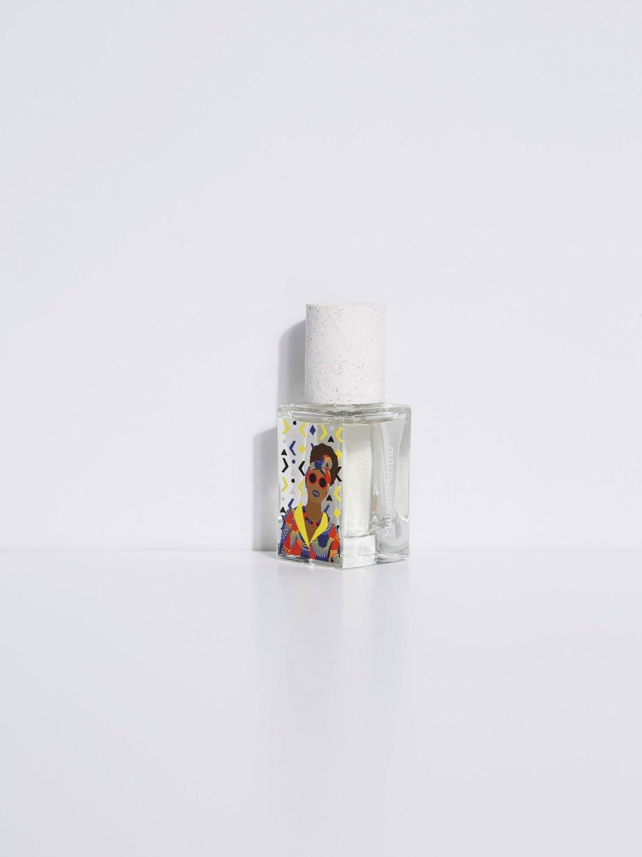 Warni Warni Eau De Parfum bottle with its printed outer carton