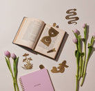 Metal Bookmark - Hourglass - Elegant bookmark featuring an intricate Hourglass design for a timeless reading experience.