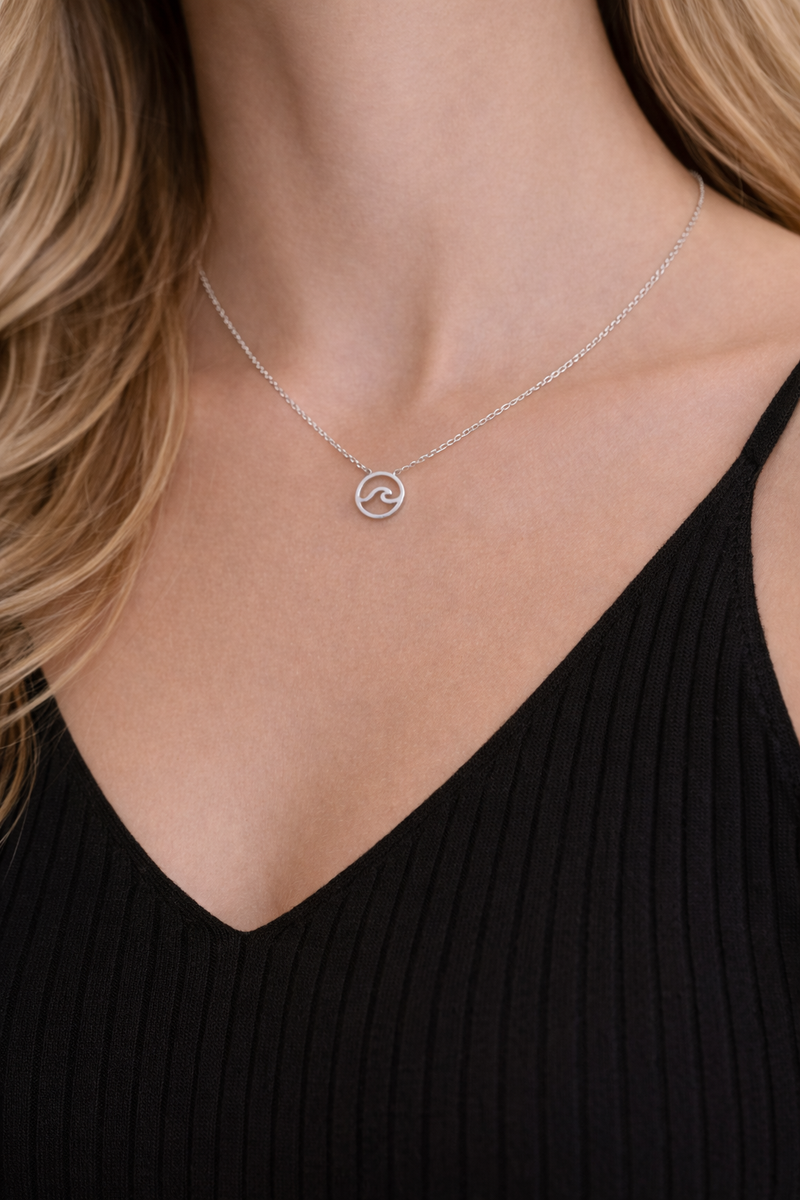 Swell Circle Necklace