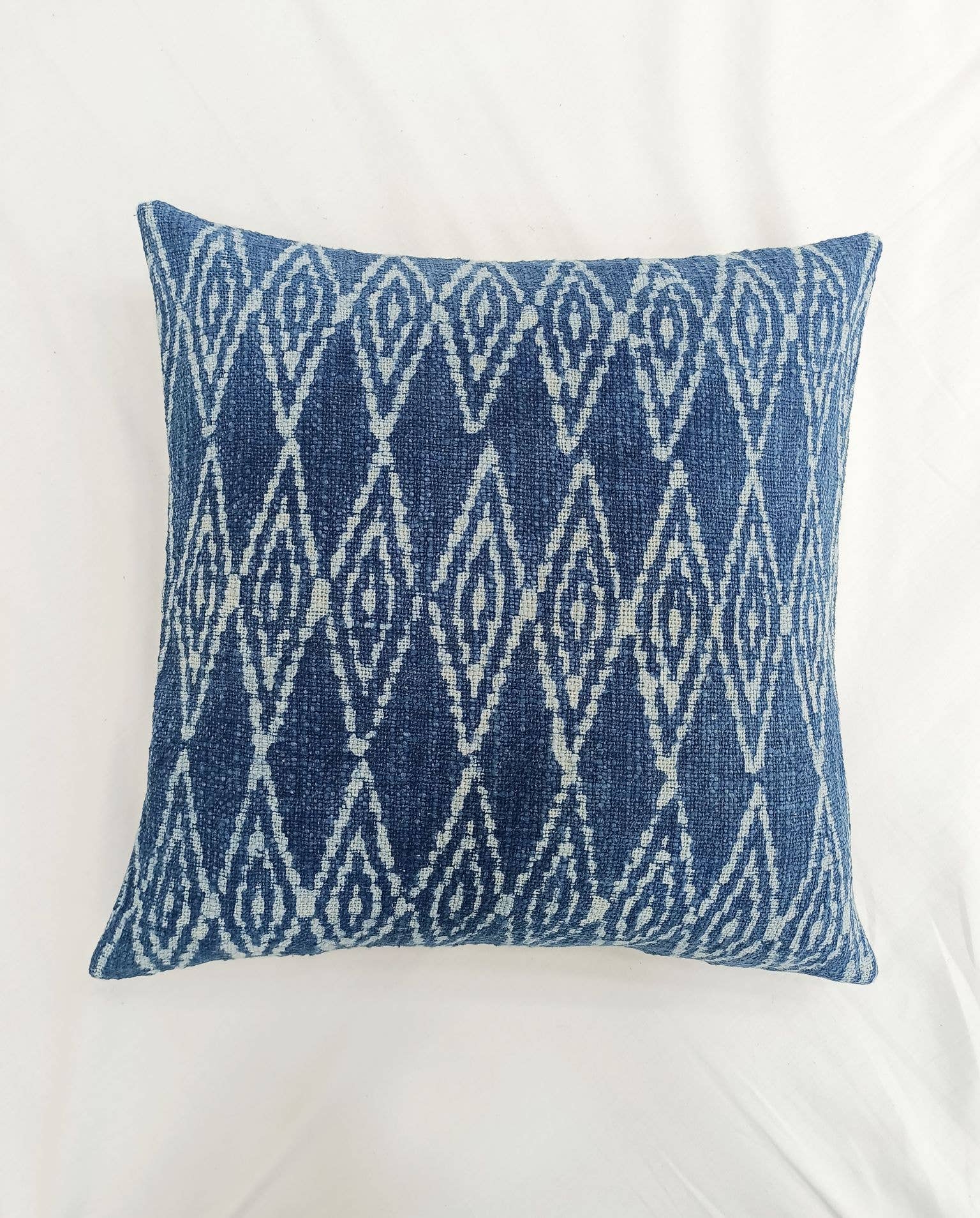 Indigo Blue Throw Pillow Cover: High-quality fabric pillow cover in rich indigo hue, epitome of sophistication.