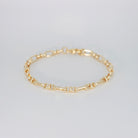 Dahlia Bracelet: Sleek and timeless chain-style design, epitome of effortless sophistication.