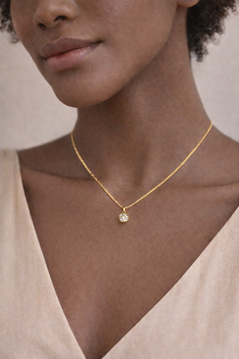 Deco Halo Pendant Necklace