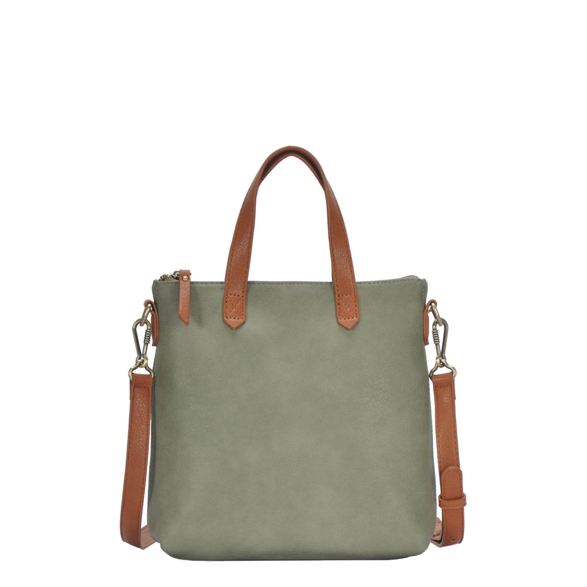 Kelsey Bag - A chic and versatile accessory that seamlessly blends fashion and functionality with a timeless design.