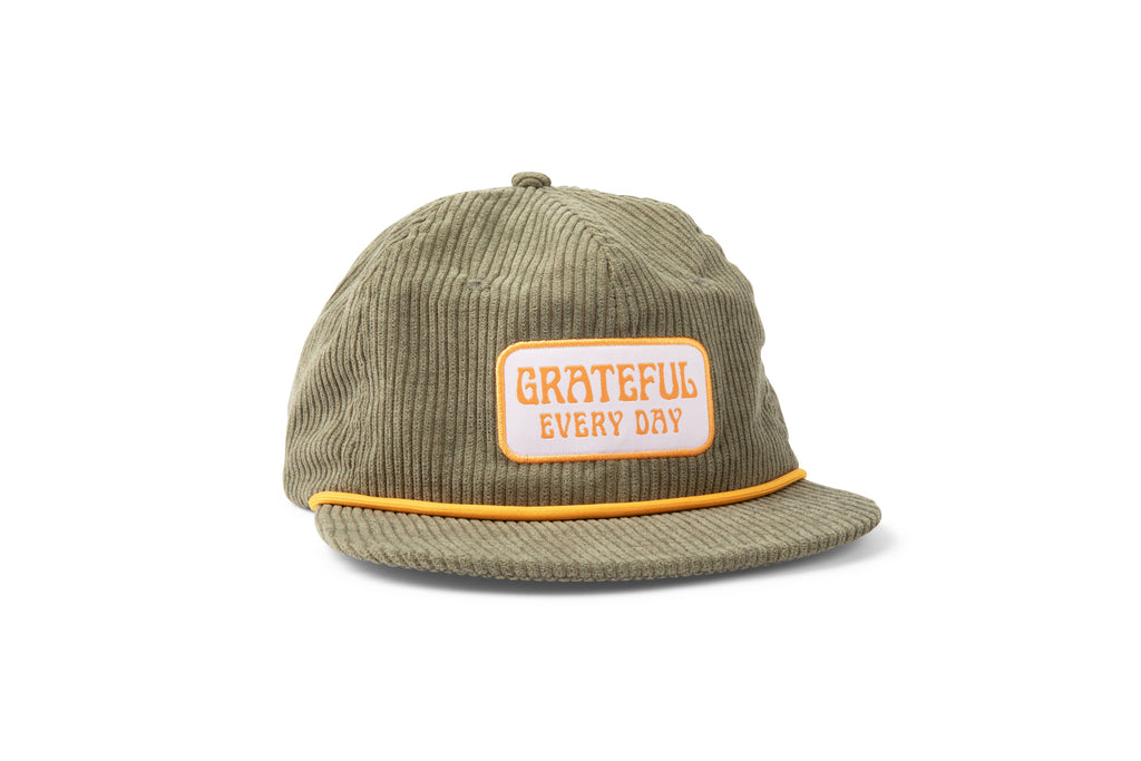 Grateful Every Day Hat: Classic baseball cap with embroidered "Grateful Every Day" slogan, epitome of positivity and style.