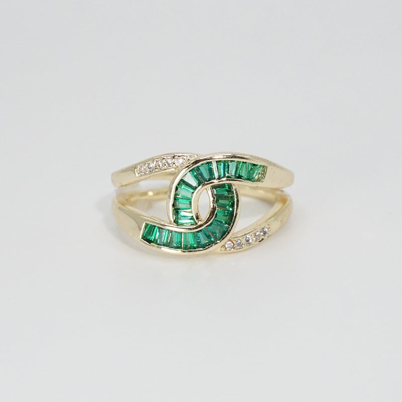 Ocean Ring: Captivating blend of green and shimmering stones, epitome of natural allure.