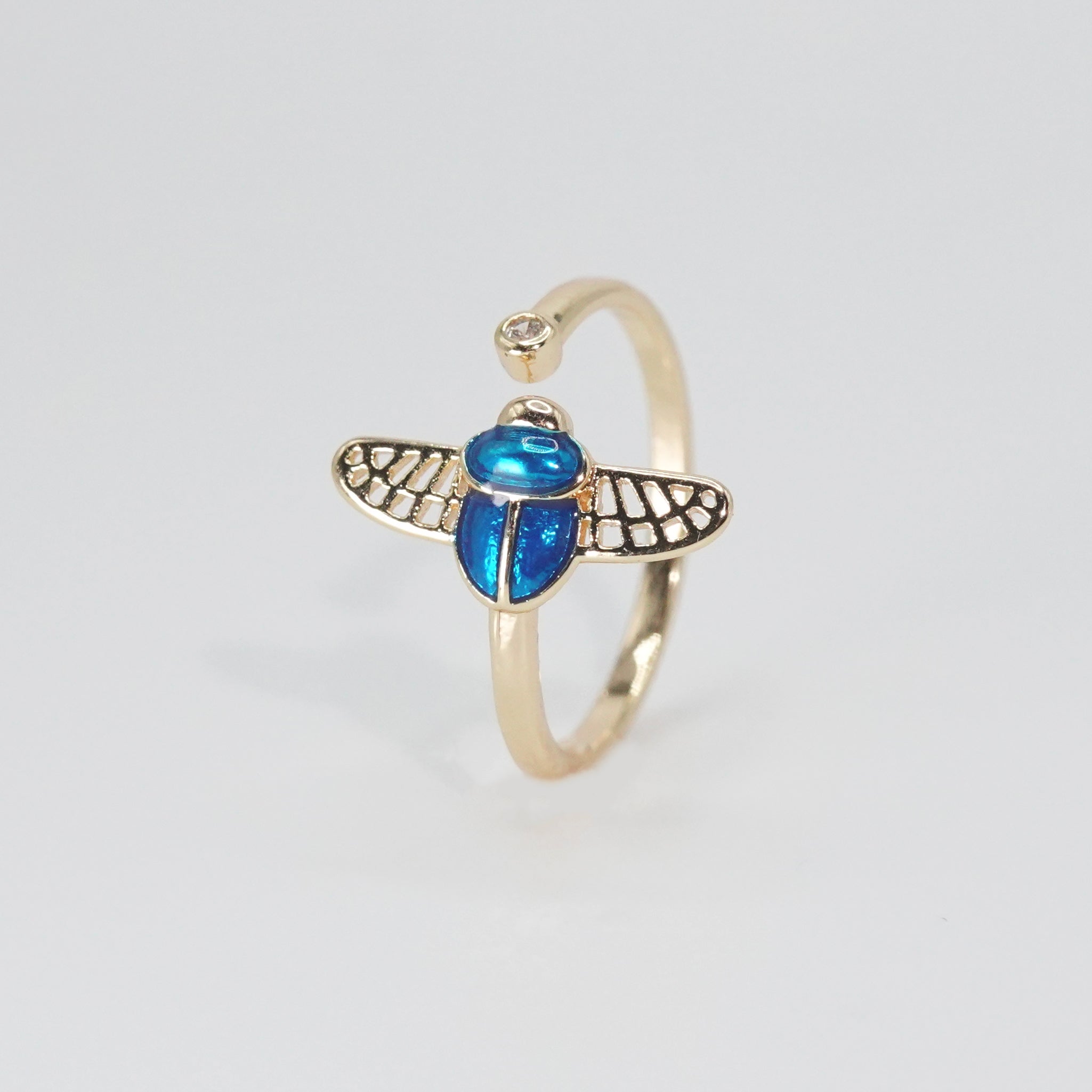 Via Lido Ring: Delightful ladybird-shaped design, adding whimsical charm to your ensemble.