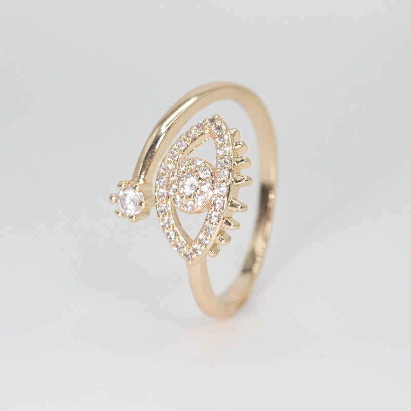 Elm Ring - Enchanting accessory with a captivating eye design.