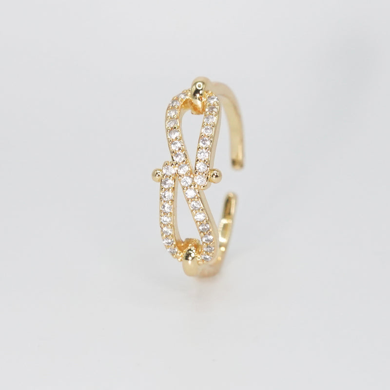 De Mille Ring - A dance of vintage glamour and modern allure in intricate design.