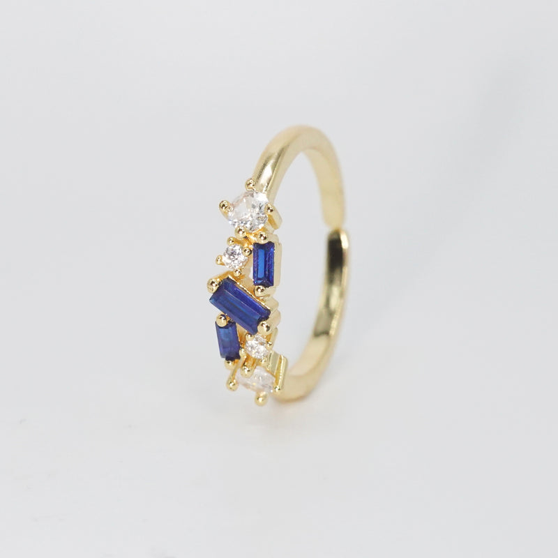 Winding Ring - Sleek and timeless design.