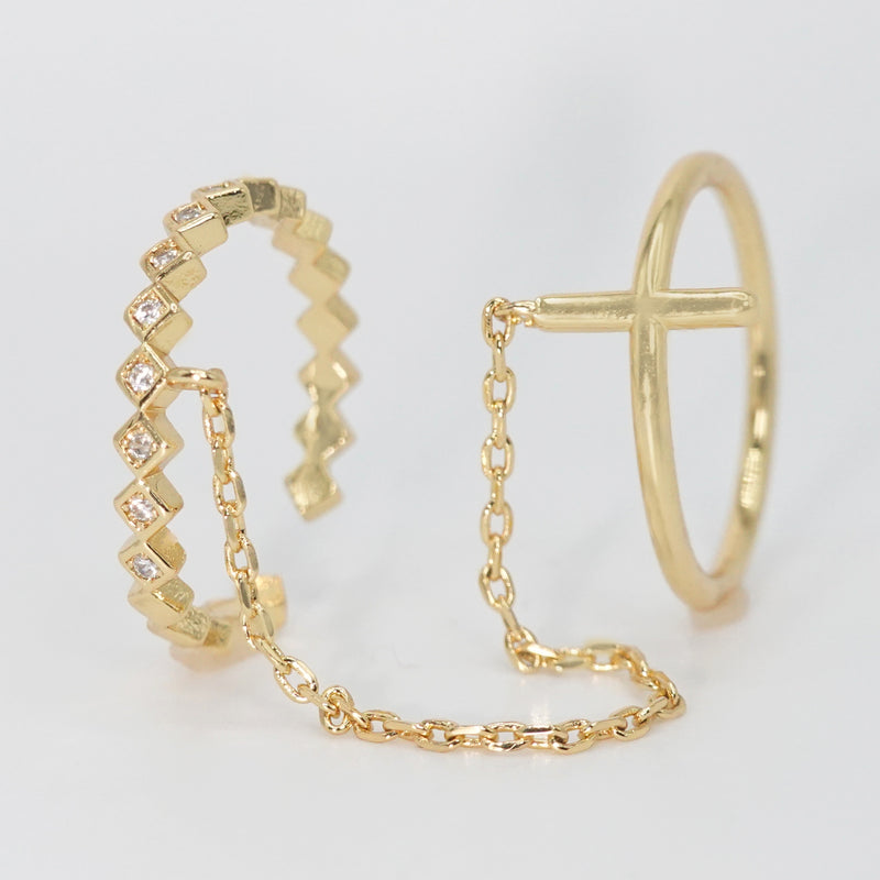 Andromeda Ring - Celestial-inspired accessory with interconnected rings and chain.