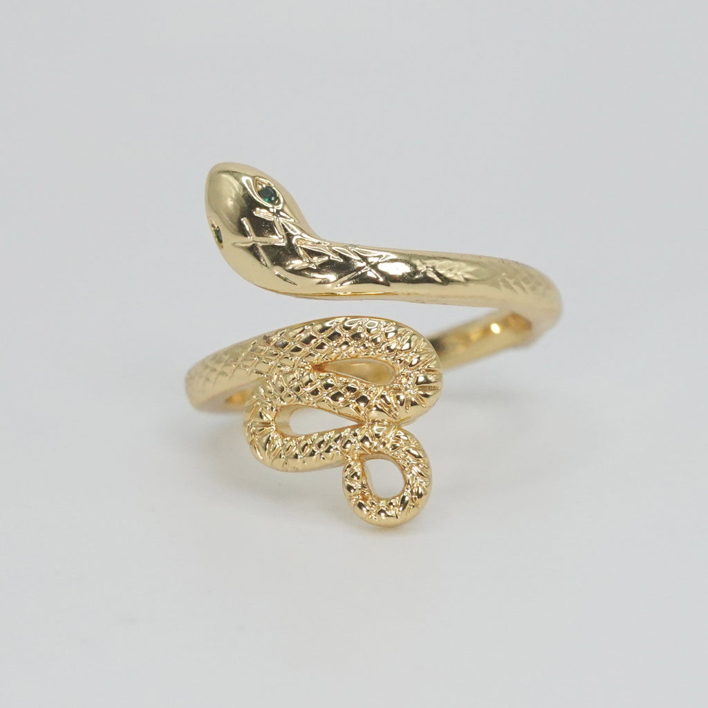 Tuna Canyon Ring: Sleek and sinuous snake-inspired design, epitome of mystique and sophistication.