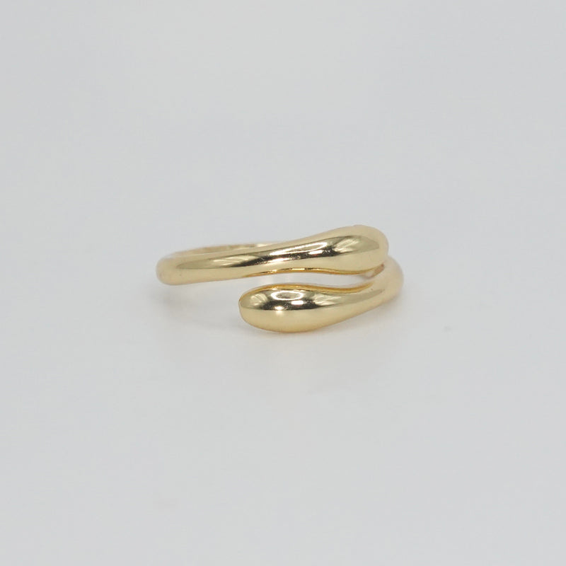 Zuniga Ring: Minimalist snake-inspired design, epitome of timeless charm.