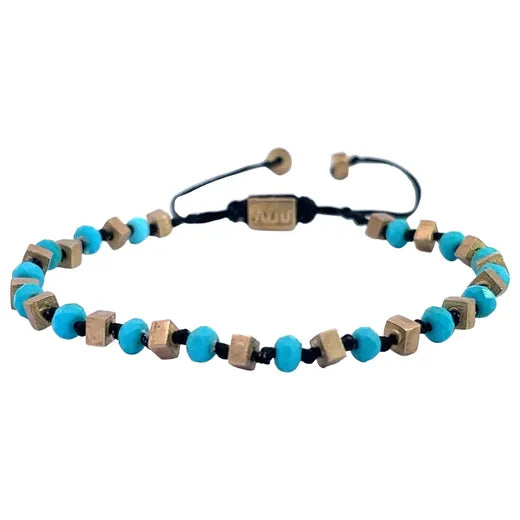 Messina Bracelet: A sleek and sophisticated accessory, the epitome of modern elegance and style.