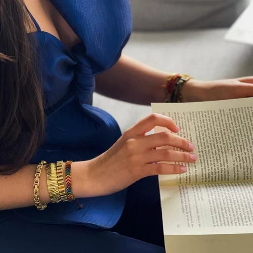Seville Bracelet: A timeless ode to Spanish elegance, inspired by Seville's architectural beauty.