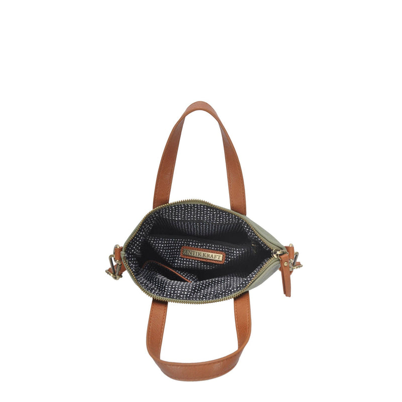 Kelsey Bag - A chic and versatile accessory that seamlessly blends fashion and functionality with a timeless design.