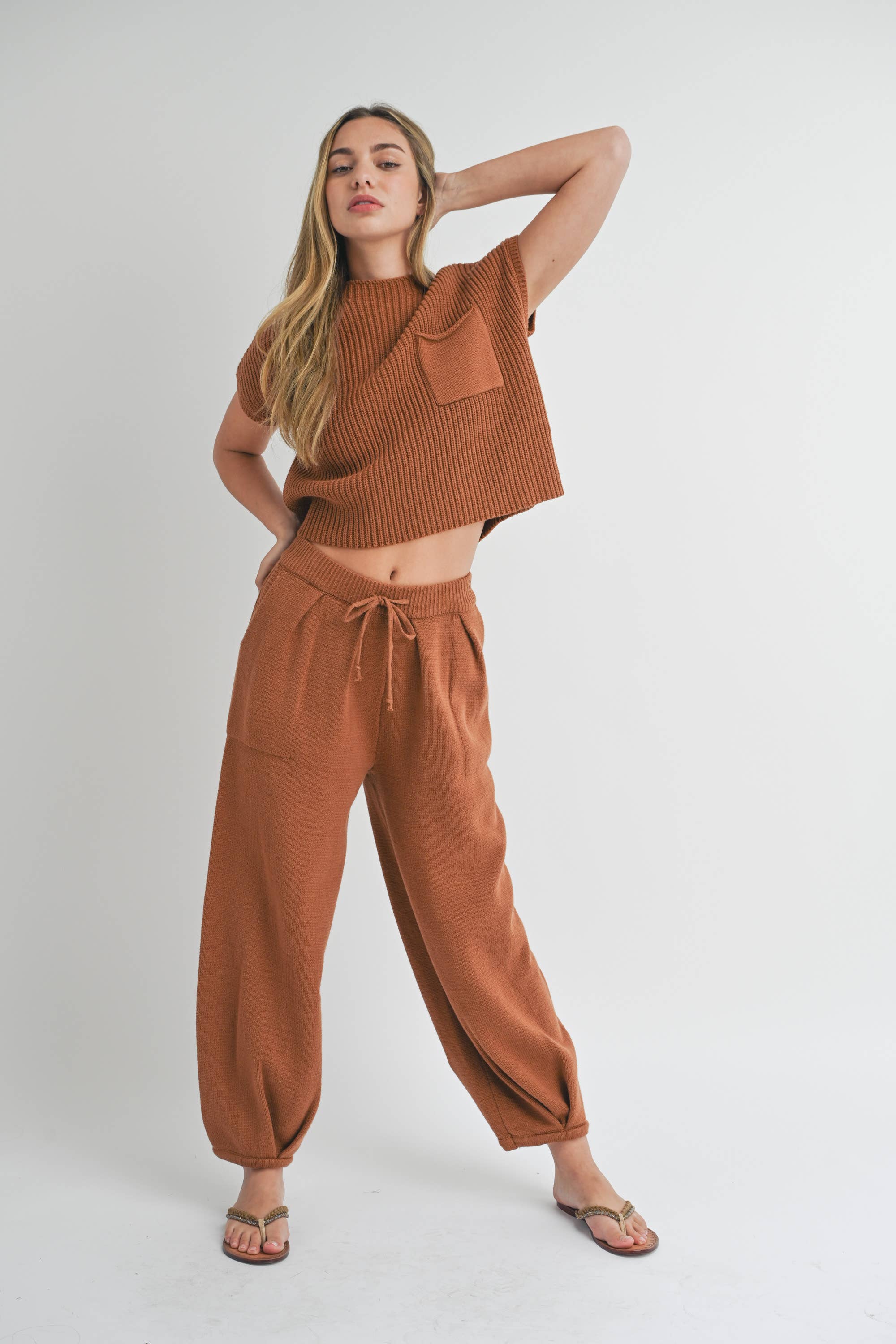 Pleated Bottom Detail Knitted Pants