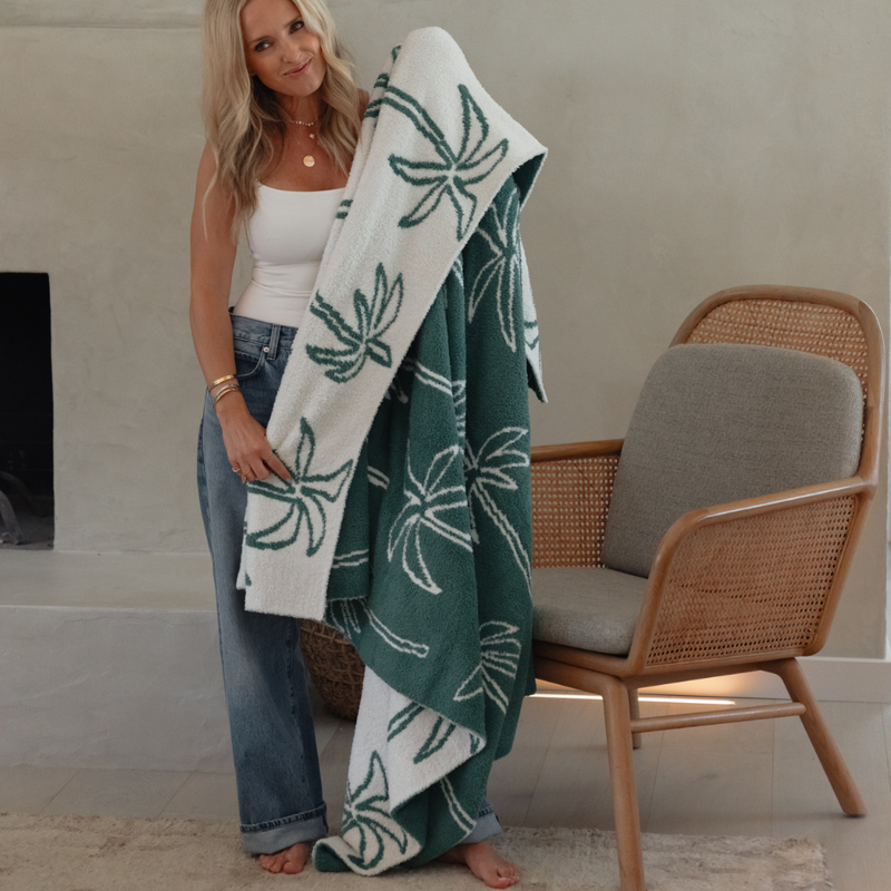 Multi Palm Tree Luxe Home Blanket – Green
