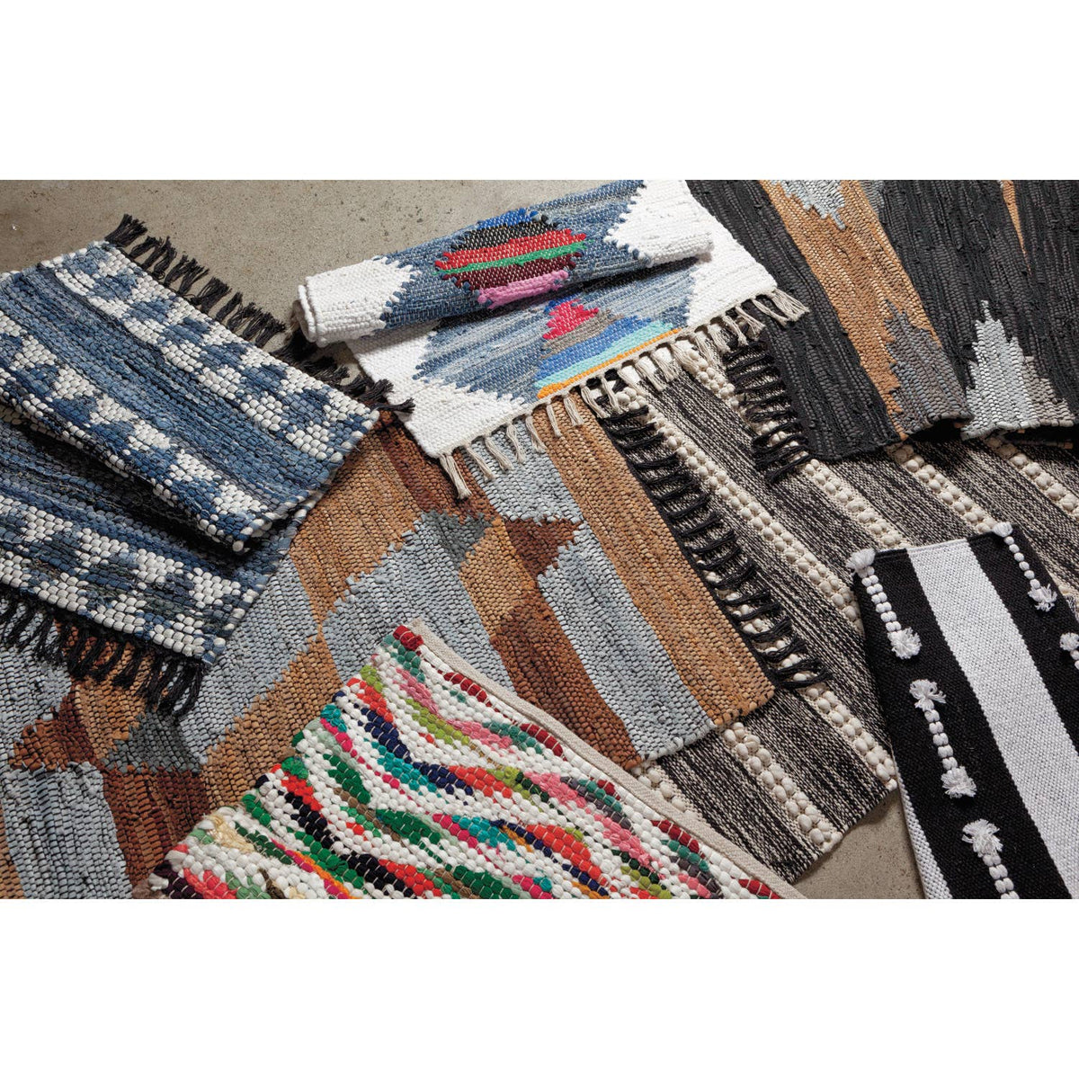 Wink Cotton Chindi Rug, handwoven with colorful pattern and soft cotton fabric.
