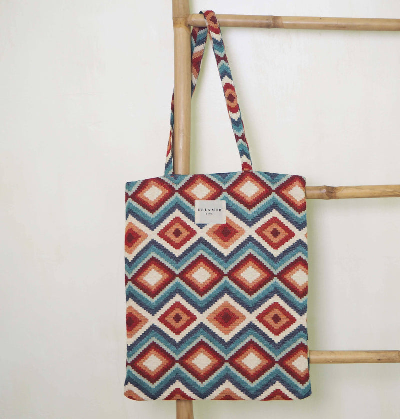 Yuuc Tote Small crafted from durable materials, showcasing a stylish design with the perfect combination of space