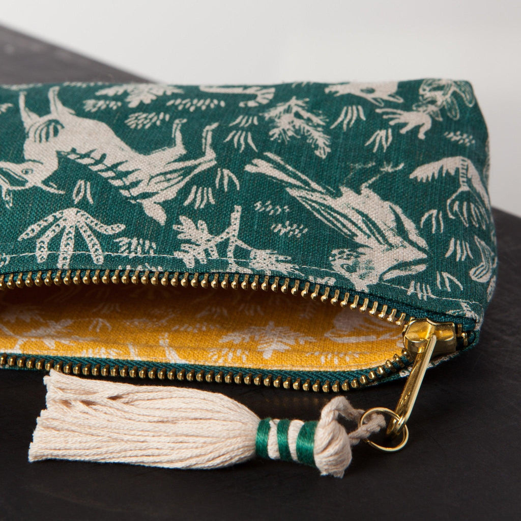 Forest Pouch-Compact, versatile organizer for cosmetics, jewelry, and personal items.