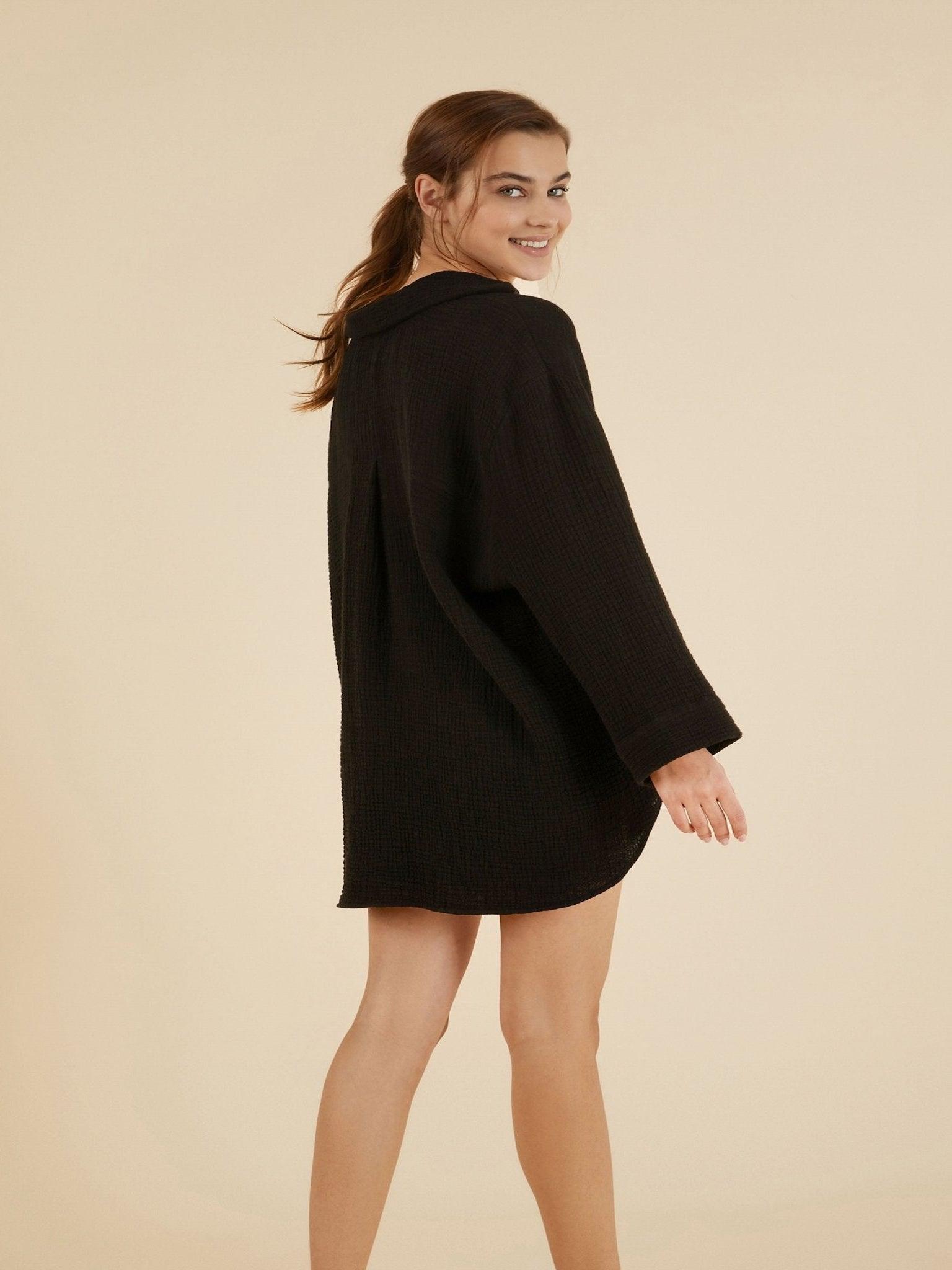 Echo Maxi Shirt - Effortlessly elegant women's shirt with flowing silhouette and maxi length.