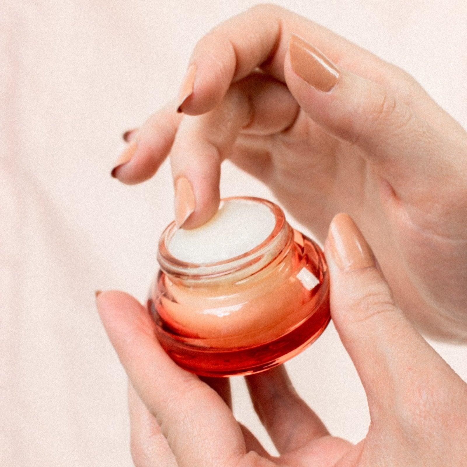 Poppy & Pout Lip Scrub - Pomegranate Peach - Organic Lip Care for Smooth and Fruity Lips