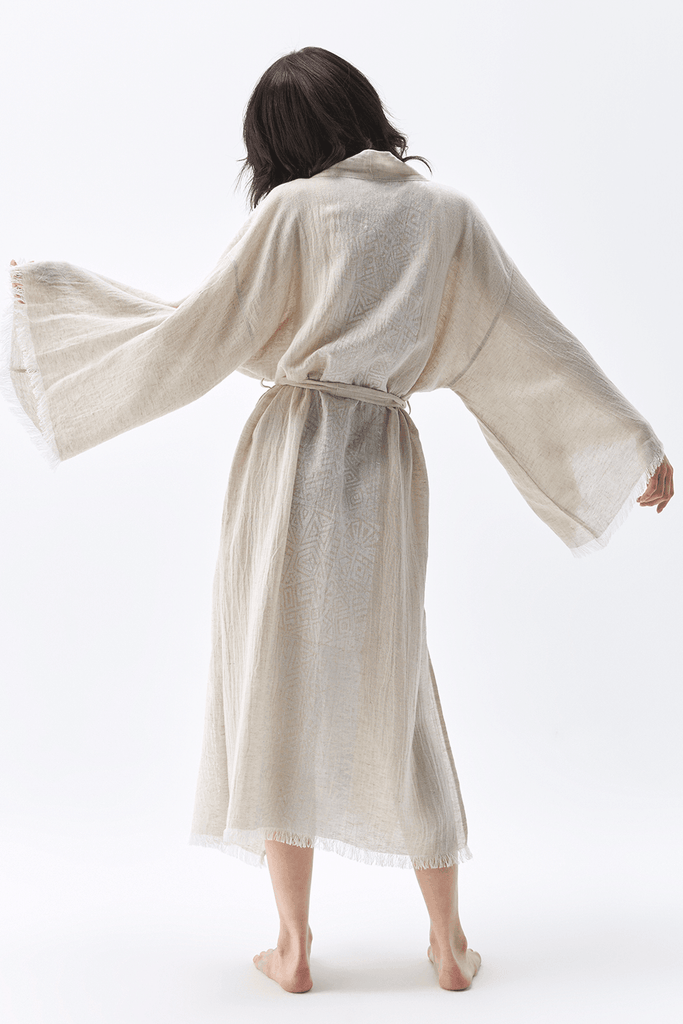 Linen Long Kimono - Timeless elegance in breathable linen. Long, flowing silhouette for a graceful look. Elevate your style with this versatile wardrobe essential.
